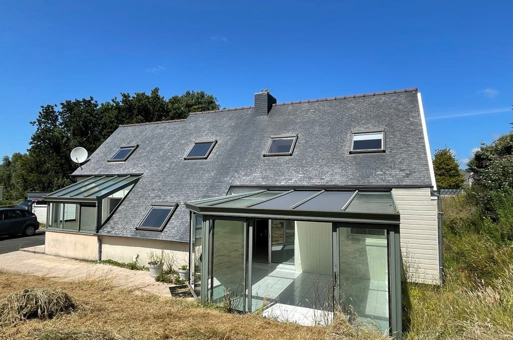 LANNION :  Maison avec studio duplex à proximité des écoles